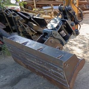 foto 8t excavator rubber Hyundai Robex 80